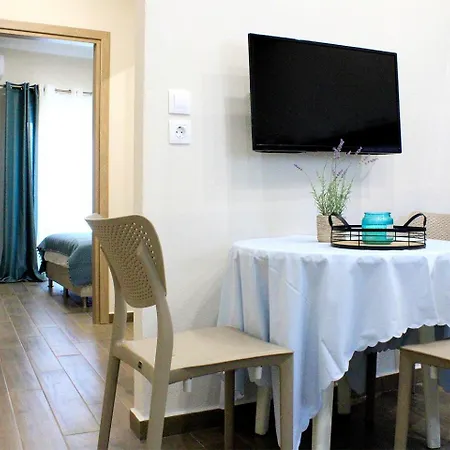 Anthos Casa アパート *